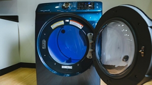 علت بازنشدن درب ماشین لباسشویی و راه‌حل آن